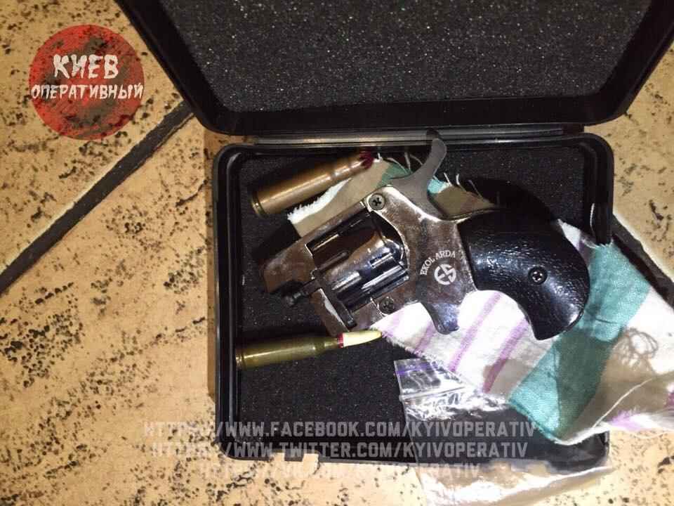 14202718_230425764020184_4317629926846925912_n_1__